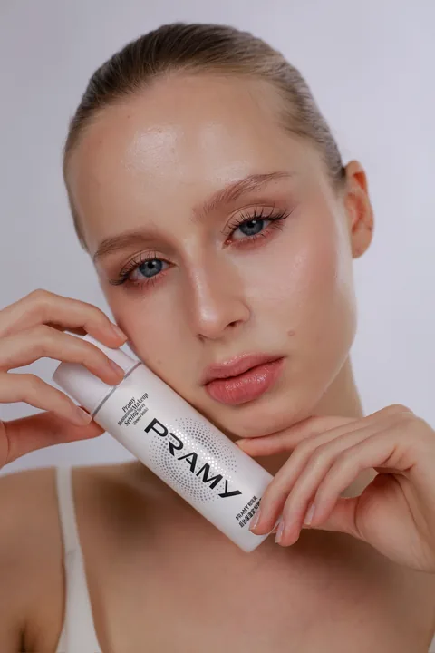 Karolina Juza — beauty campaign portrait for PRAMY